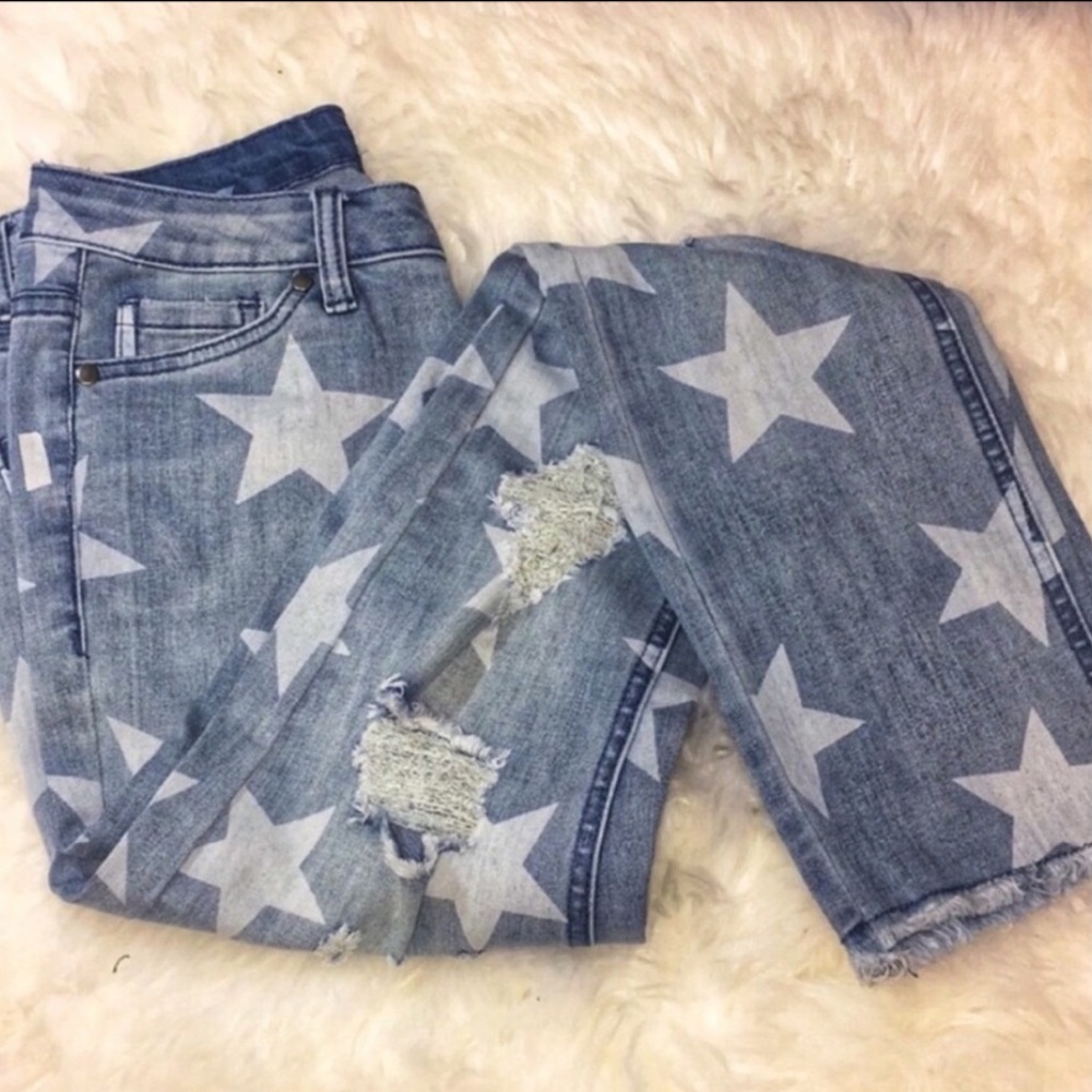 Star Printed Denim Distressed Jeans - Picture 4 of 5